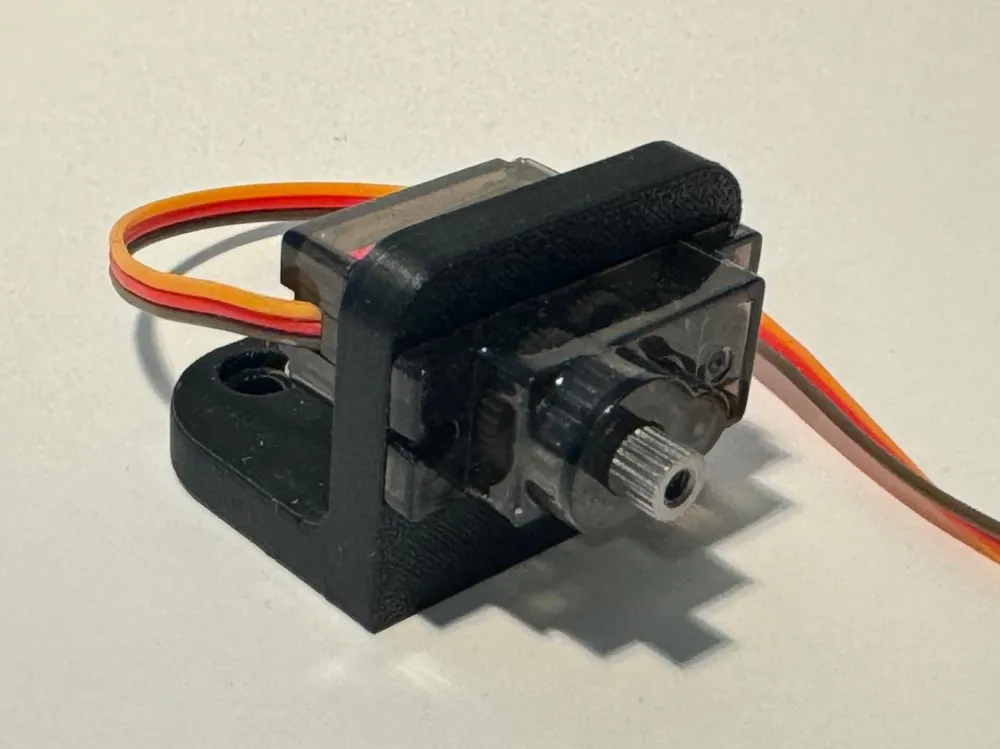 Montaje Micro Servo